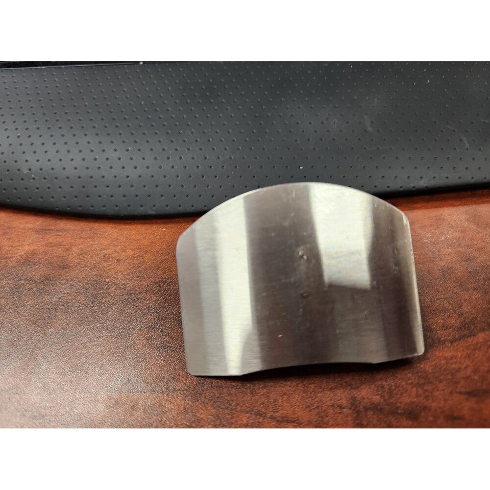 Stainless Steel Finger Guard for Veggie Cutting